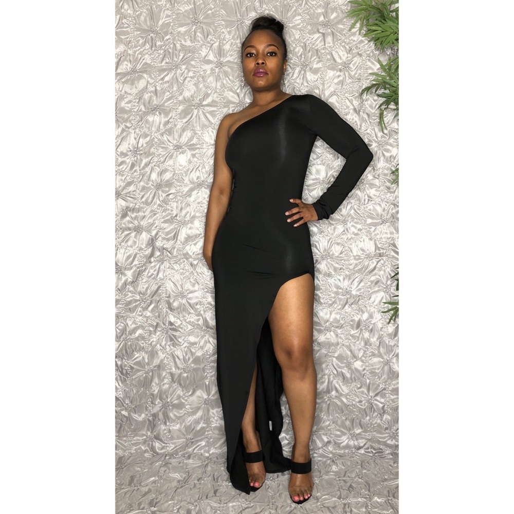 One-shoulder High Side Split Maxi Dress